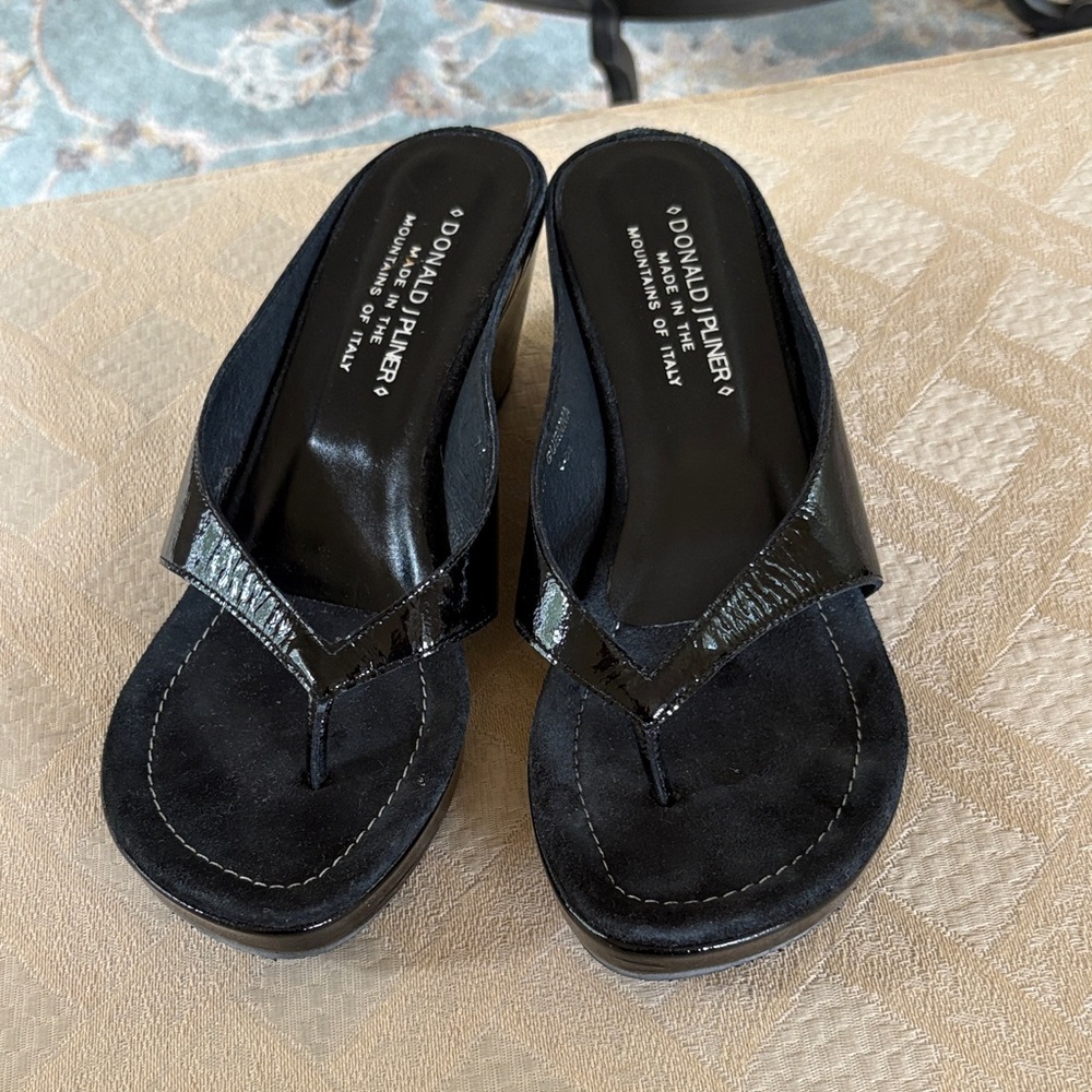 Donald J Pliner sandal. 7 1/2. Black patten Leather.  Worn twice.